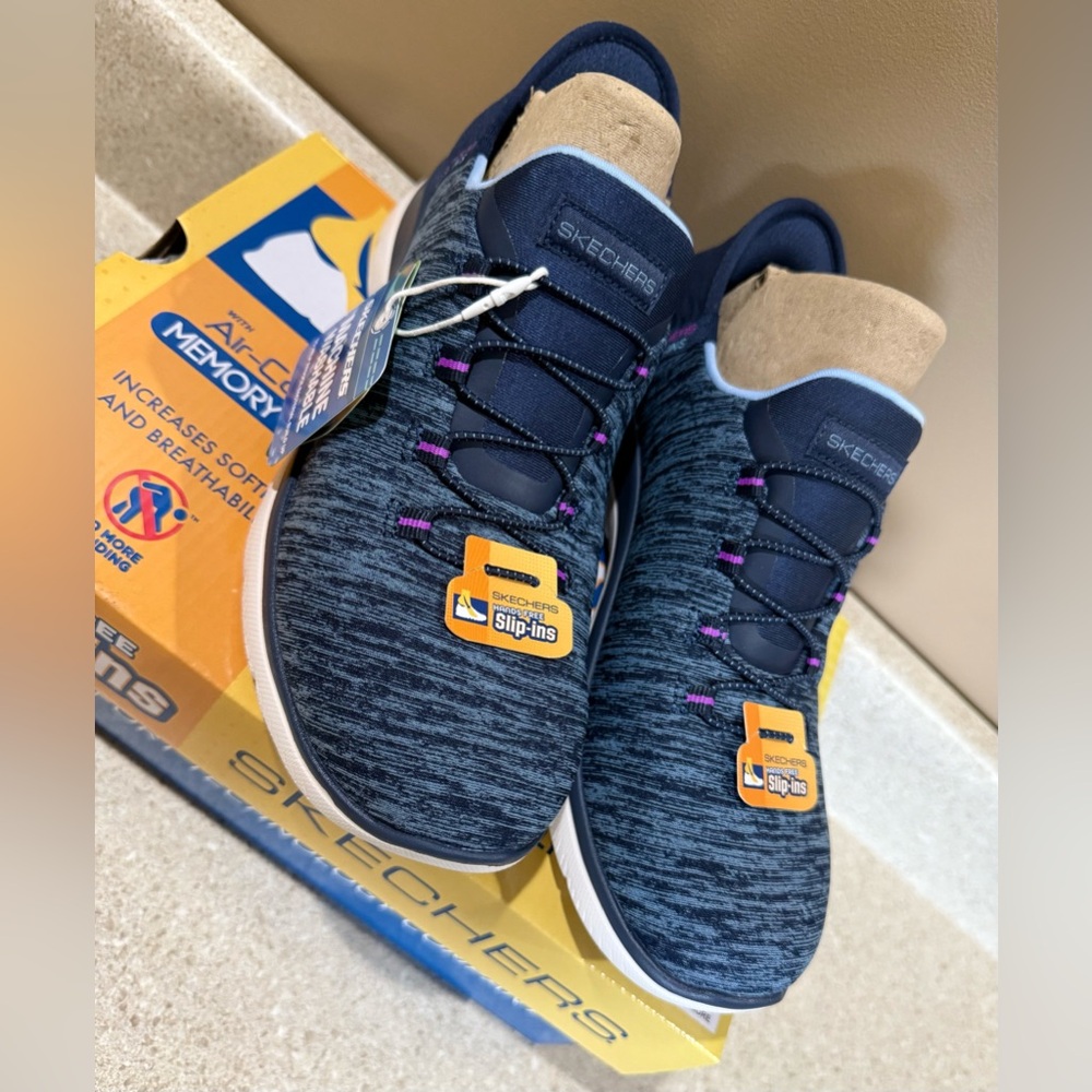 NWT Skechers HANDS FREE Slip Ins SUMMITS Shoes - Picture 11 of 16